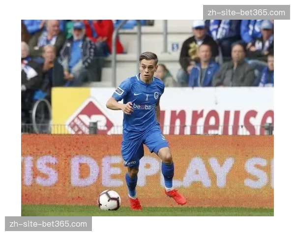 布莱顿客场两球完胜伯恩利 海鸥军团继续冲击欧战区 布莱顿客场两球完胜伯恩利 海鸥军团继续冲击欧战区